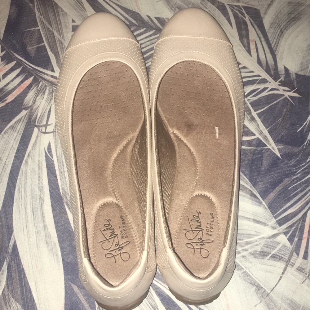 Comfy Nude Flats